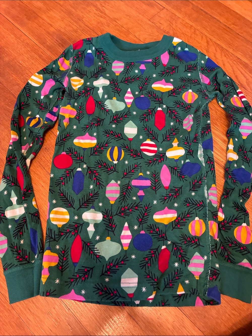 Hanna Andersson Green Holiday Ornament Pajama Top and bottoms size US 10